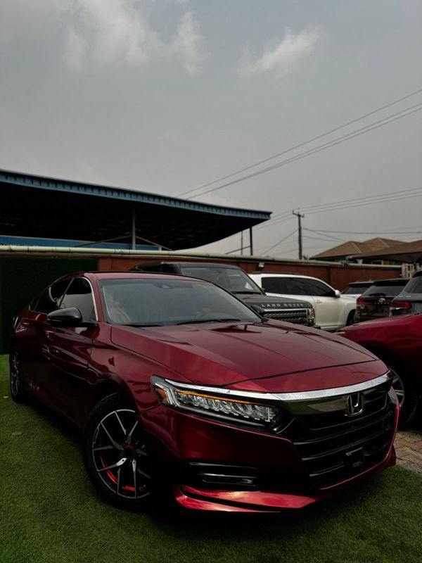 Thumbnail 2 of 2018 Honda Accord sport